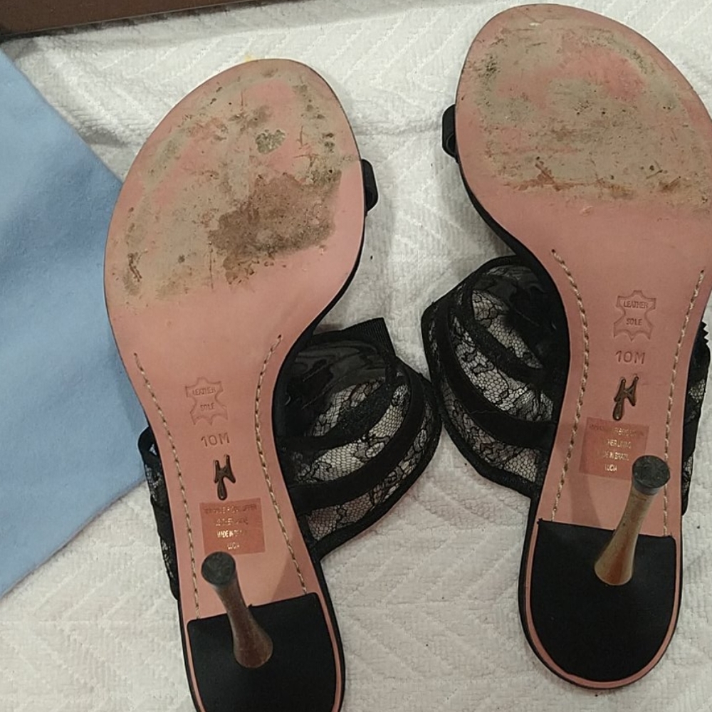Shoes - Picture 3 of 4
